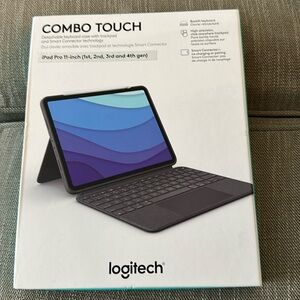 Logitech Combo Touch IPad Pro 11 inch
Detachable keyboard case with trackpad